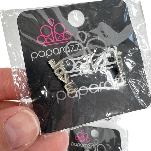 Lot of 4 New Paparazzi LOVE Enamel Spell Out Pierced Earrings - Picture 2 of 11